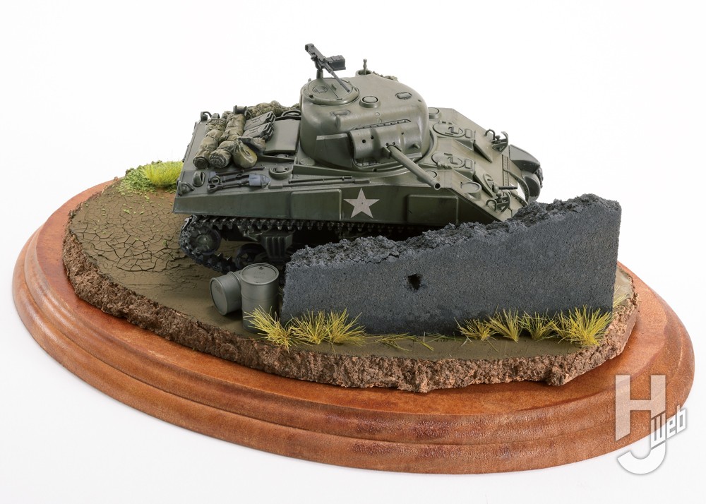 完成したM4シャーマン戦車の画像
