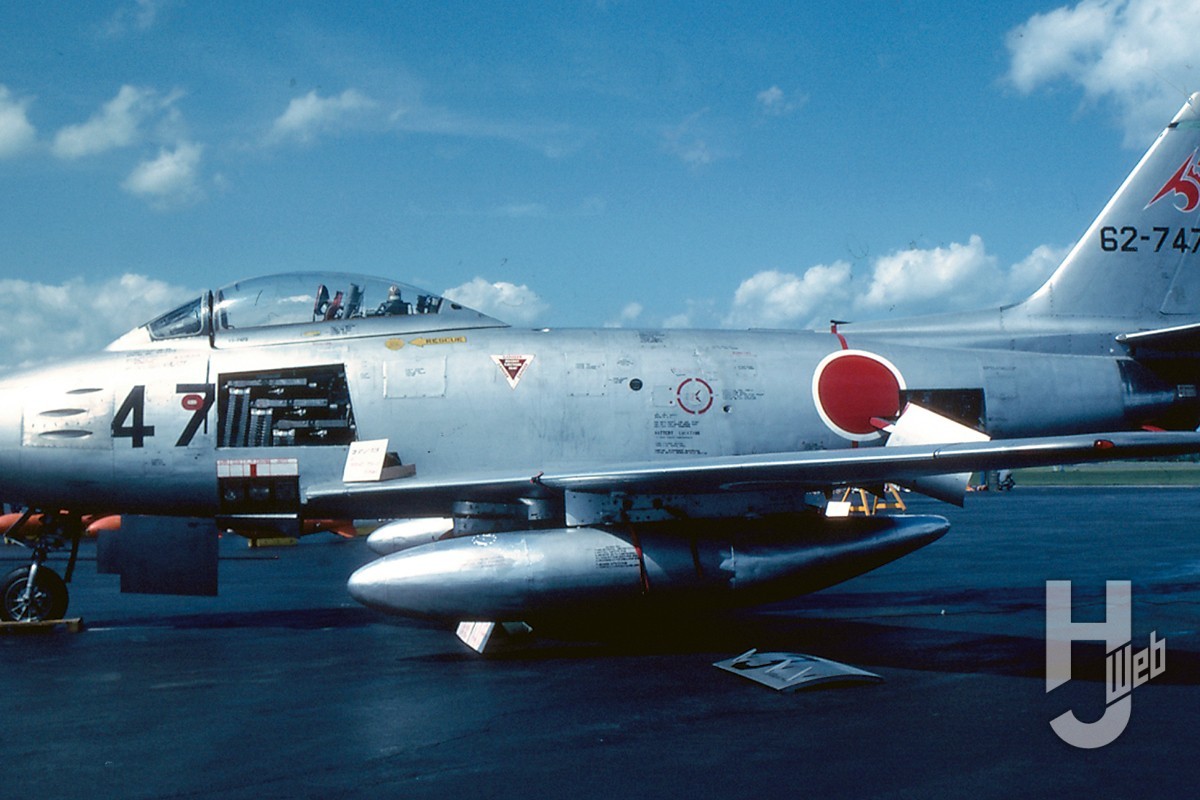 ★アメリカ戦闘機　F-4　ファントムⅡ　1/145　911088