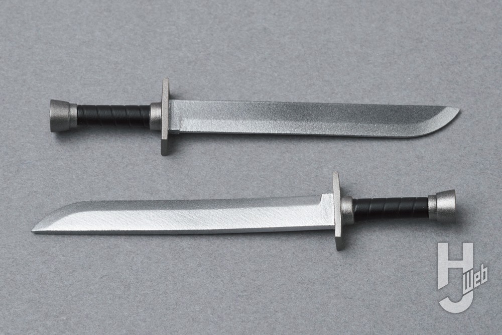 武器パーツ　ナイフ２本の画像