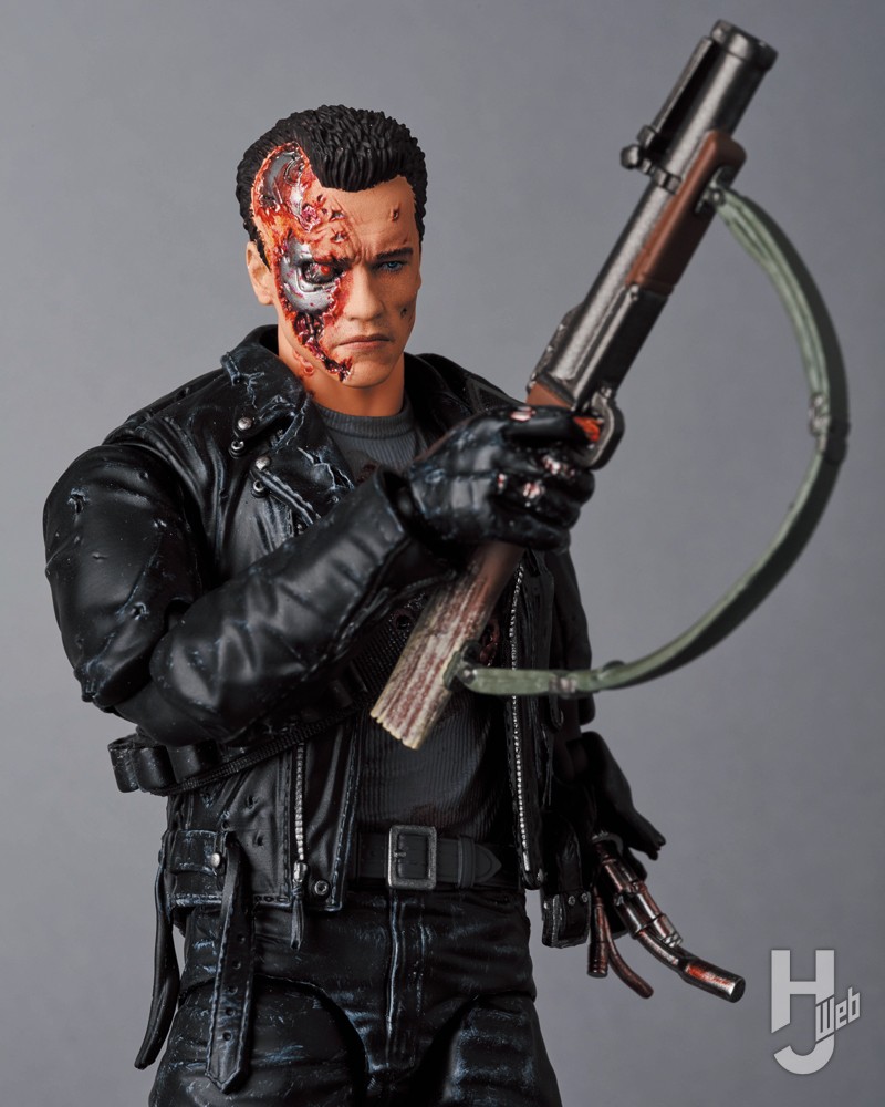 ターミネーター２』激闘のT-800を可動フィギュアでリアルに再現