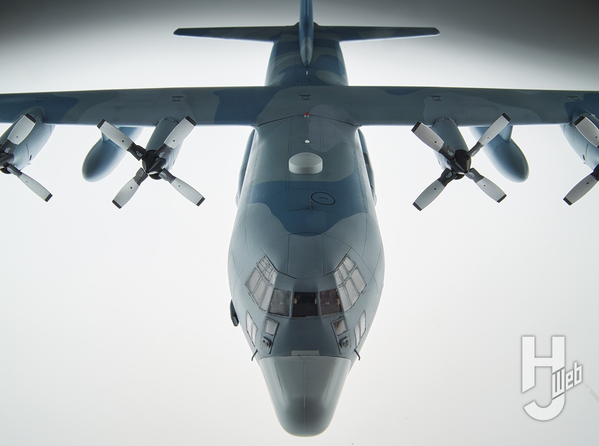 ブルーグレーの新迷彩で作る航空自衛隊戦術輸送機 C-130H HERCULES