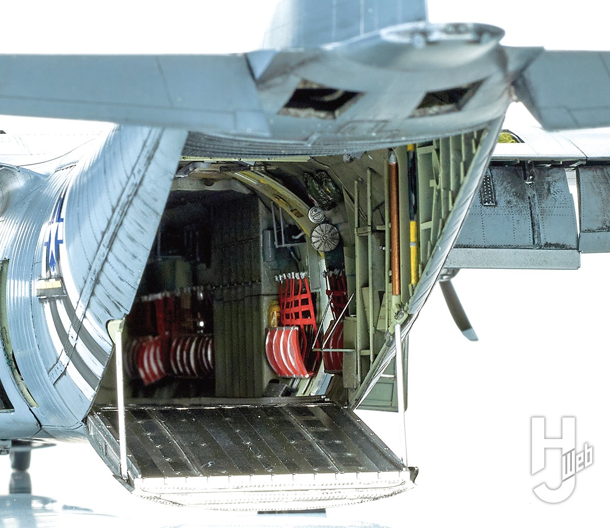 １着でも送料無料】 1 72 C-130J 貨物室内装エッチングパーツ ズべズダ 