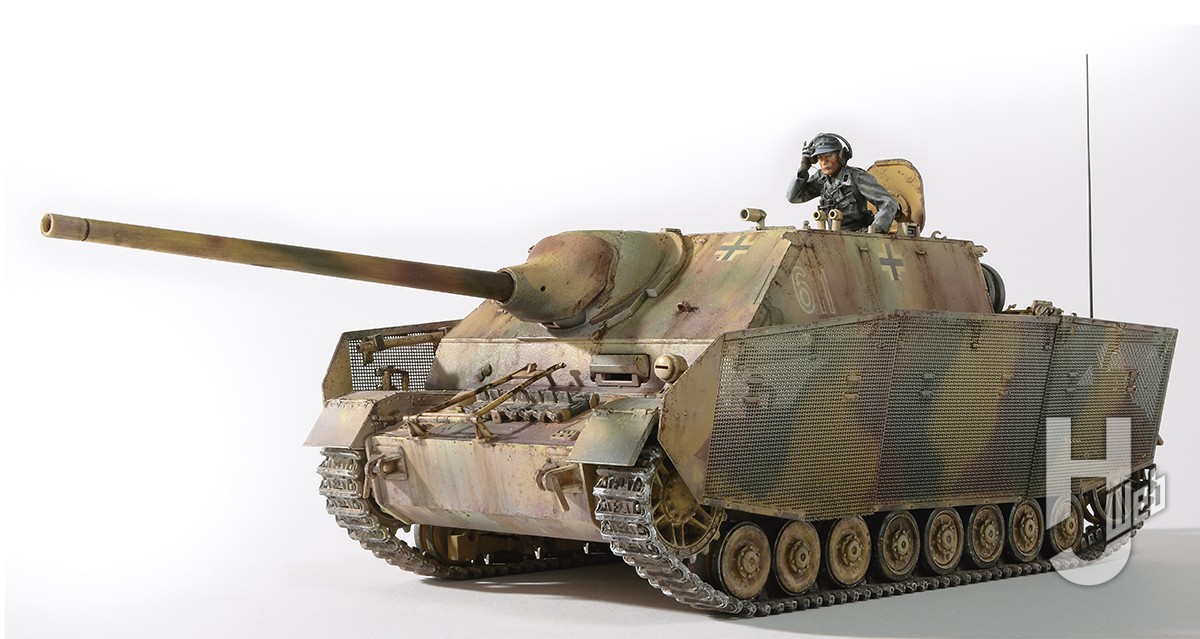 タミヤ1/35 ドイツⅣ号駆逐戦車ラング/ドイツ兵完成品 - プラモデル
