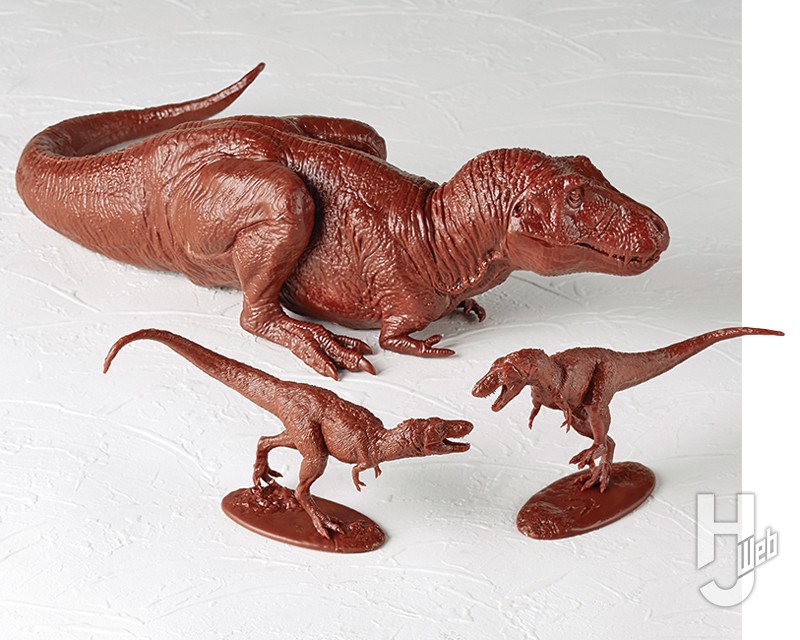 ティラノサウルスと幼体2体の画像