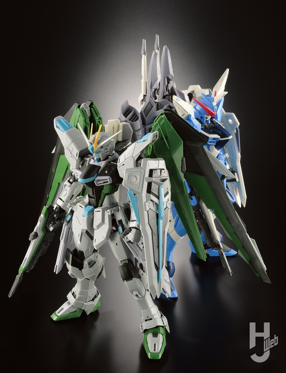 ガンプラ MG フリーダムガンダムVer.2.0 & MG ジャスティスガンダム-