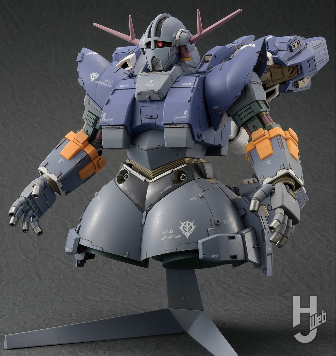 毎日低価バンダイ　1/144スケール　HGUC　ジオング　改修・完成品 完成品