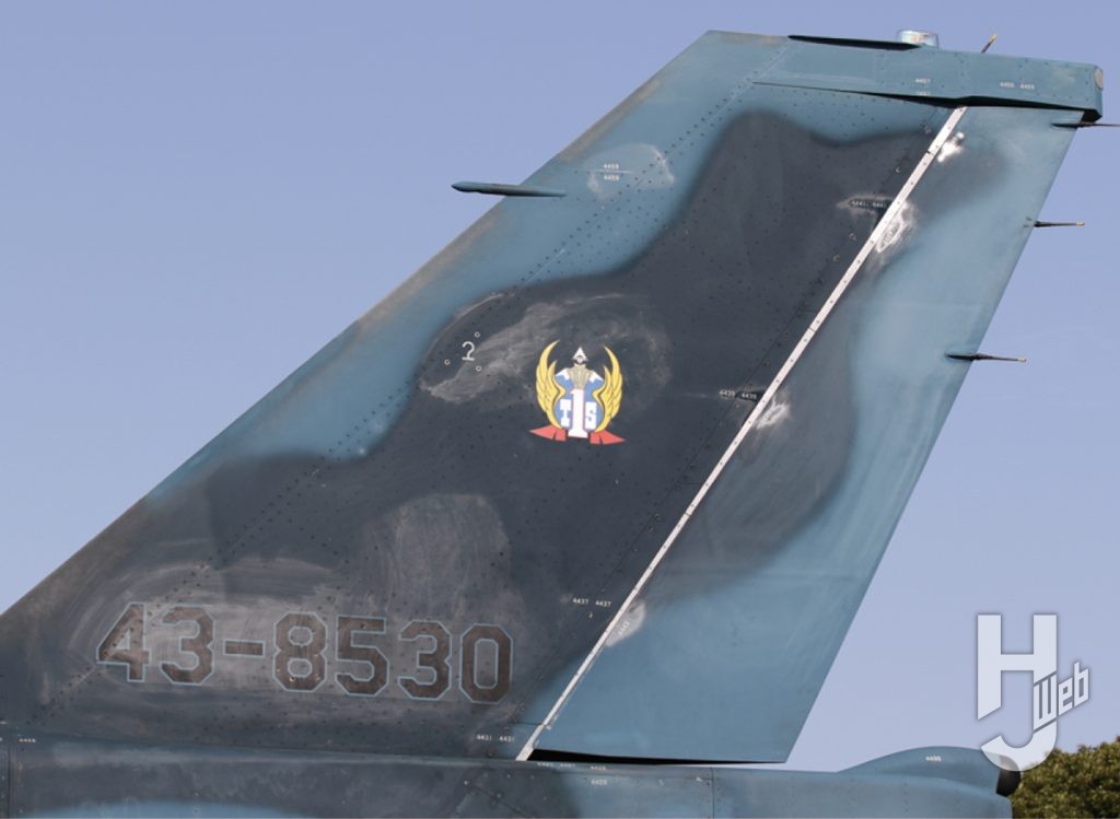 F-2の垂直尾翼