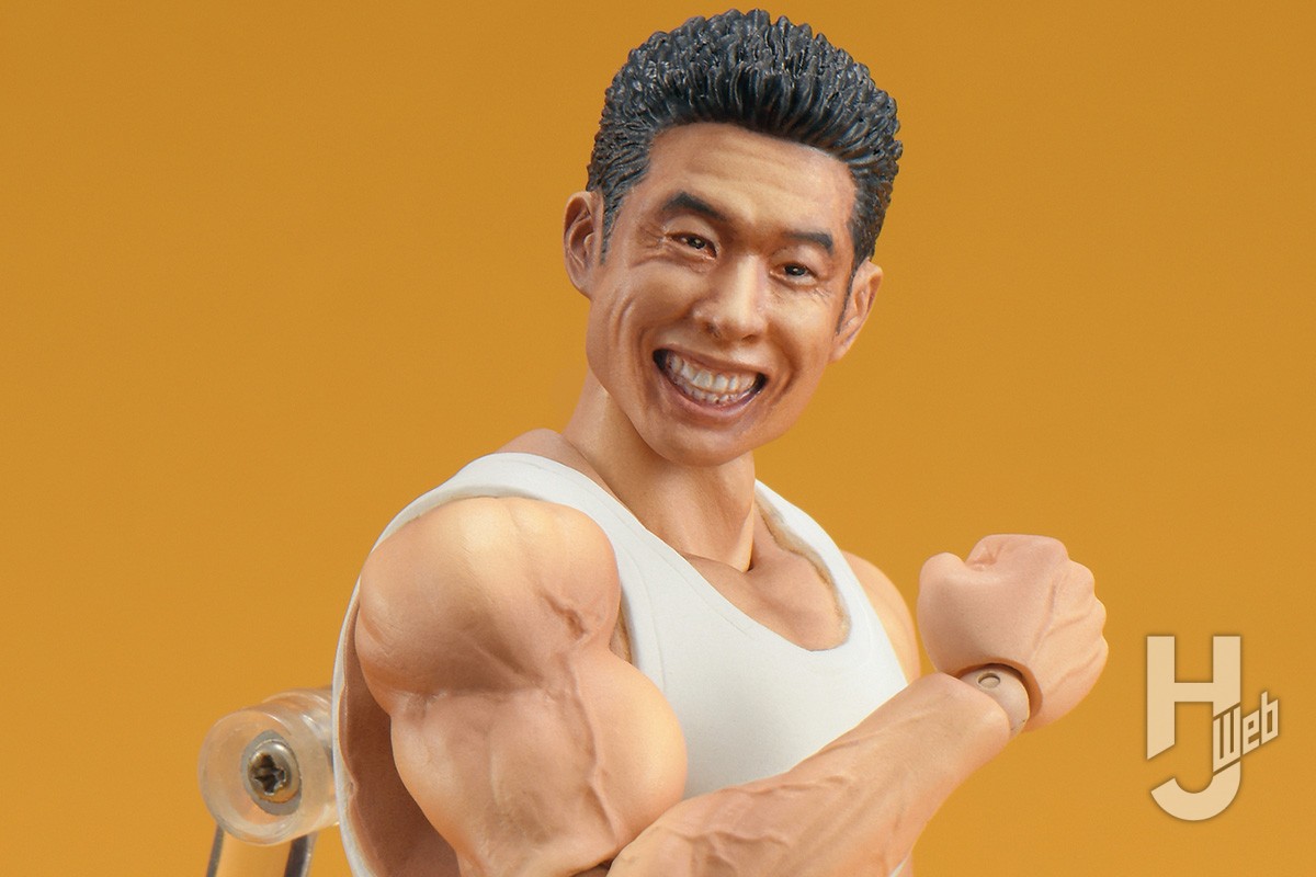 お笑い芸人・なかやまきんに君のマッスルボディが可動フィギュア