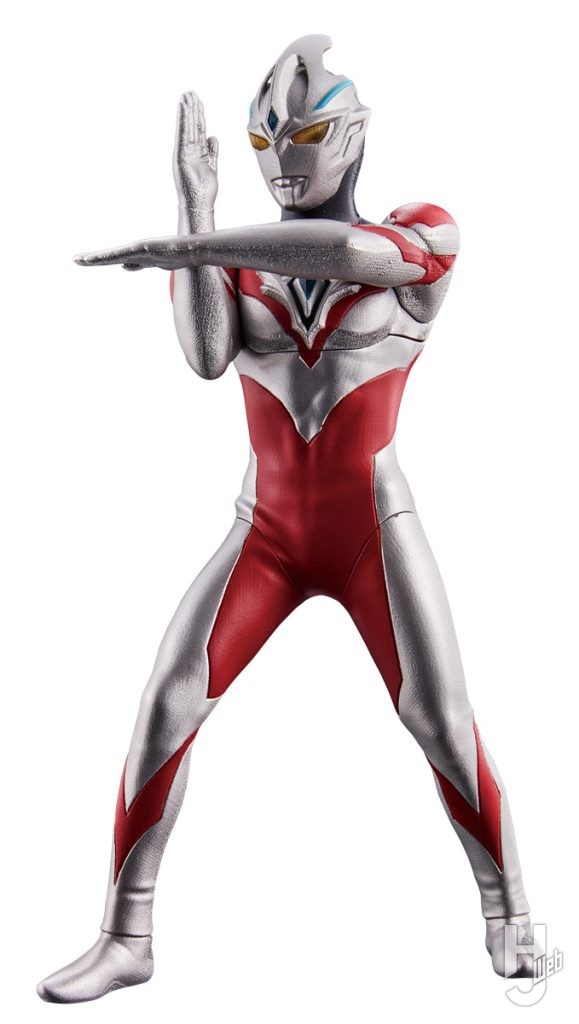 技を繰り出すウルトラマンアークのフィギュアの画像