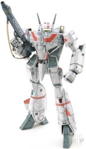 MAX渡辺作例「VF-1J バトロイドバルキリー（一条輝機）」