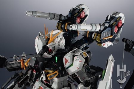 解体匠機が新たな可能性を見せる！「RX-93 νガンダム専用オプションパーツ 武装強化プラン」が受注中