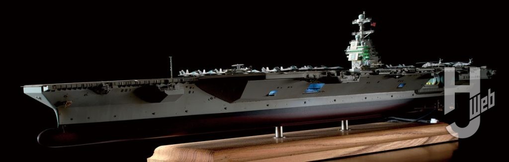 Takumi明春作例「マジックファクトリー1/700 ジェラルド・R・フォード級航空母艦 CVN-78 USS ジェラルド・R・フォード」真横