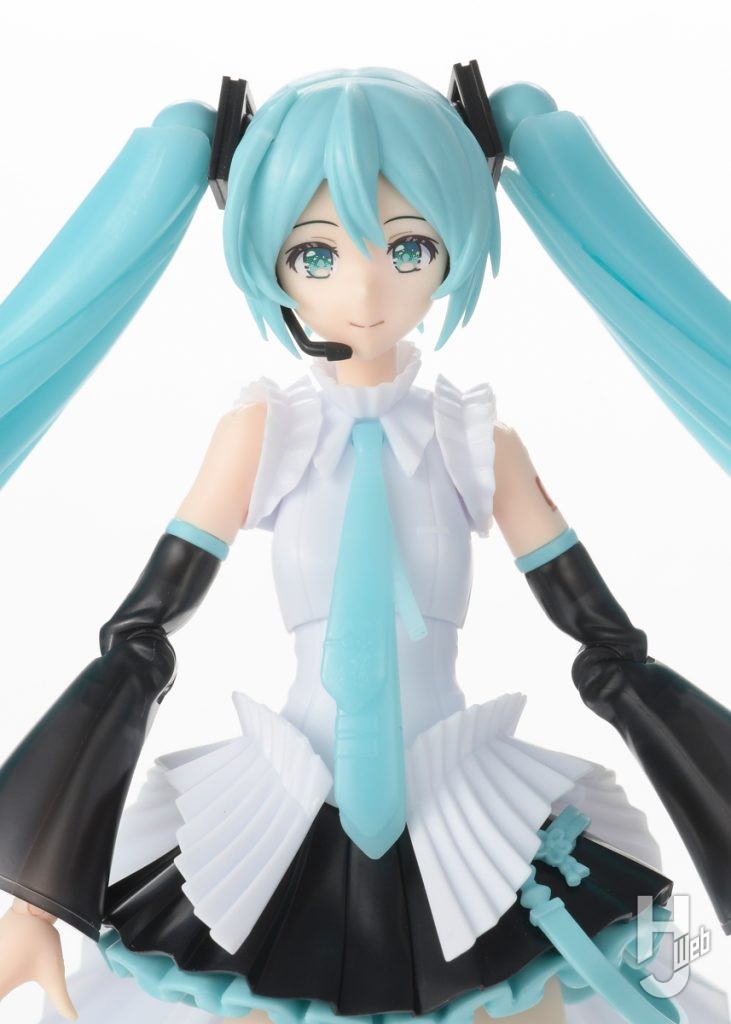 初音ミクのプラモデルのアップ画像3