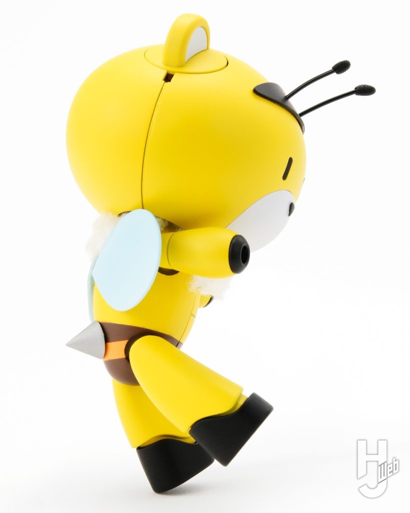 ミツバチプチッガイのプラモデルの真横の画像