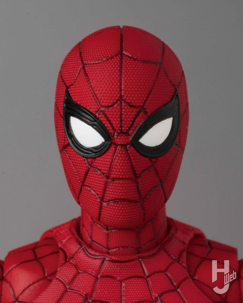 スパイダーマンの可動フィギュアのアップ画像2