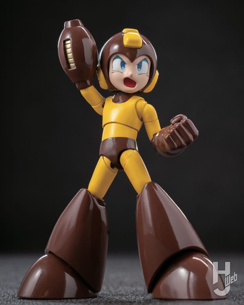 メタルブレード装備のロックマンのフィギュアの画像