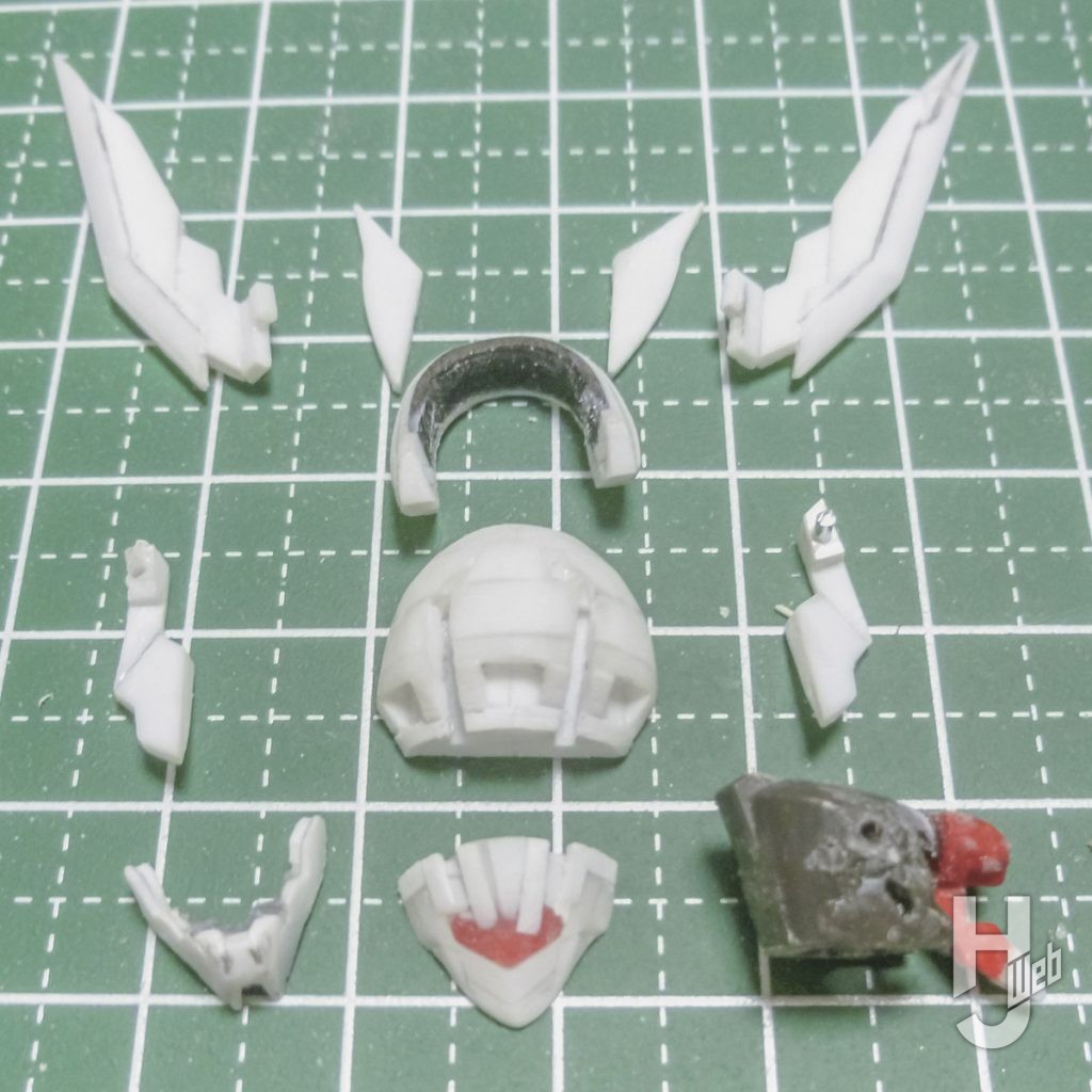 ガンダム・ザガンのプラモデルの製作の画像1