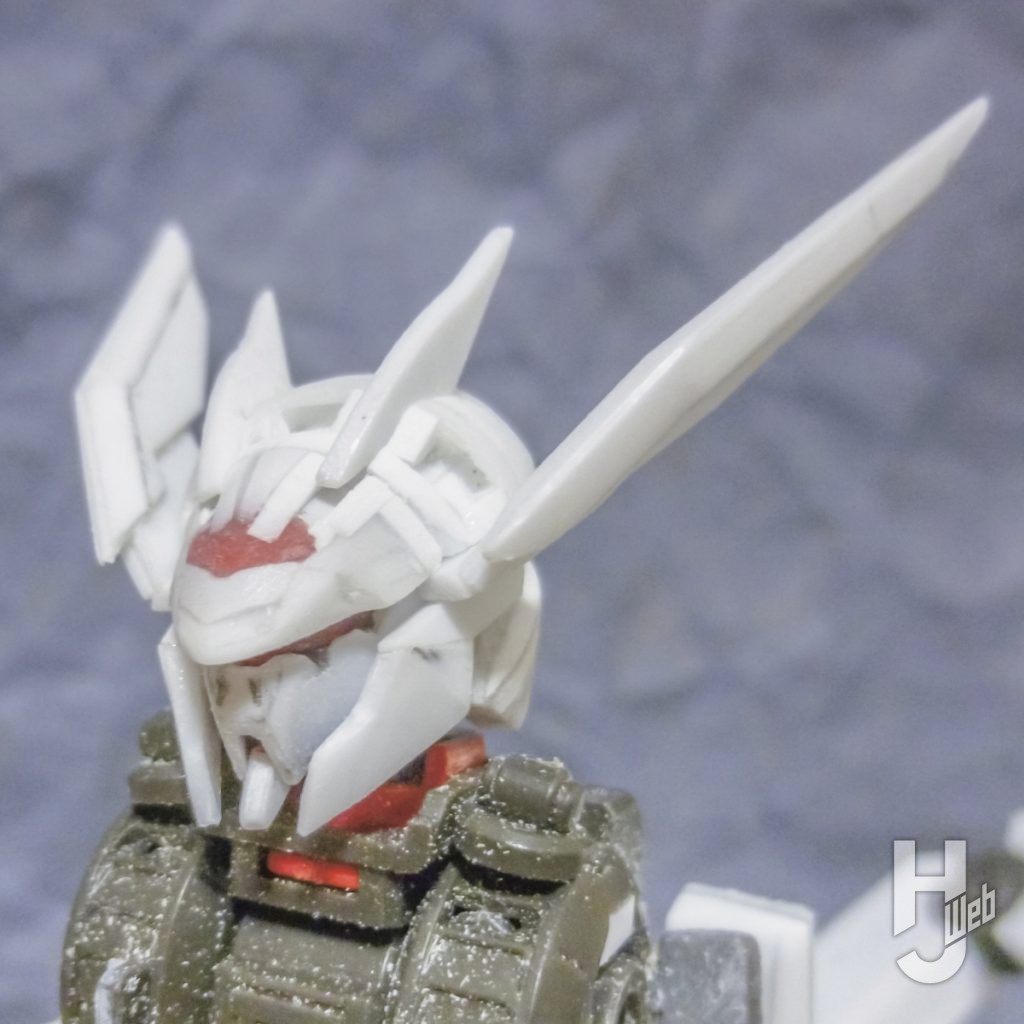 ガンダム・ザガンのプラモデルの製作の画像3