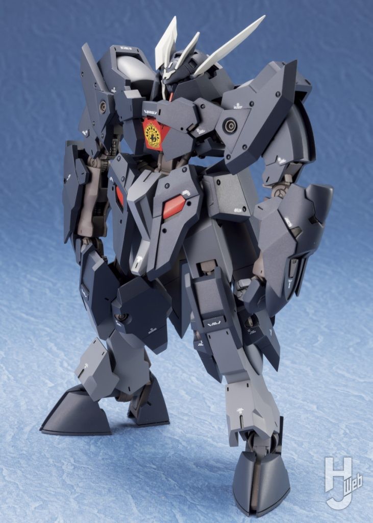 ガンダム・ザガンのプラモデルの全体画像3