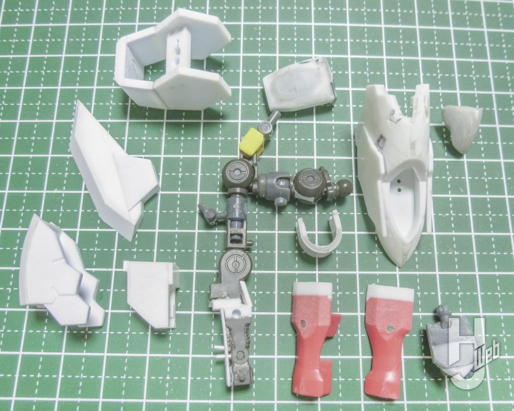 ガンダム・ザガンのプラモデルの製作の画像8