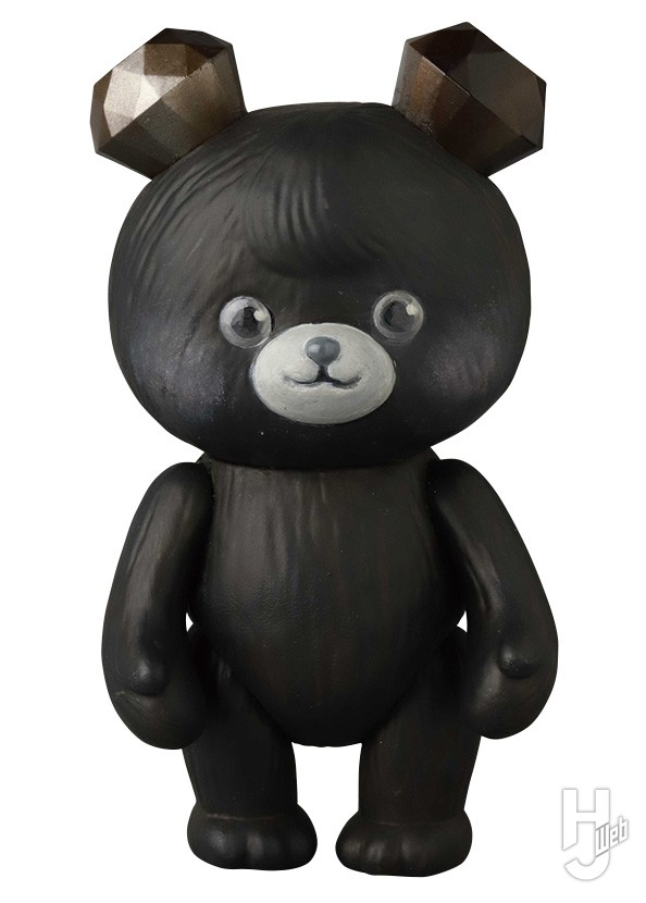 ブラックダイヤモンドカラーのジュエルベアのソフビフィギュアの画像