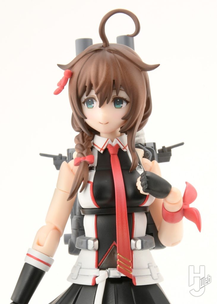 時雨改三のプラモデルの上半身アップ画像