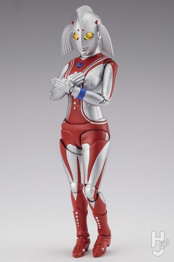 ウルトラの母の可動フィギュアの全体画像