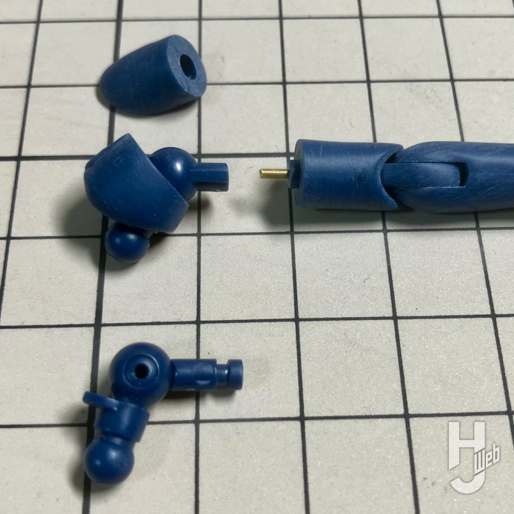 井ノ上たきなのプラモデルの製作の画像その2