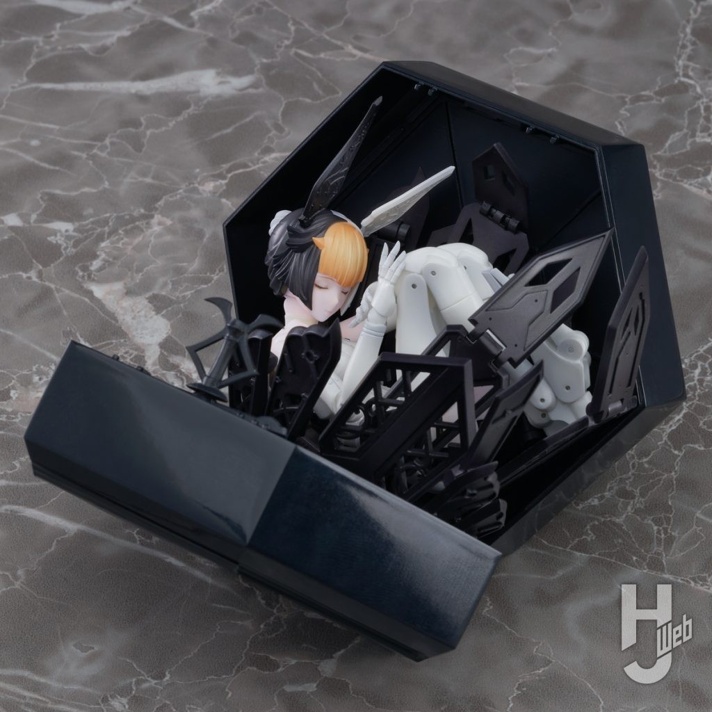 LXXVIII-platinum 1.5のプラモデルのイメージ画像