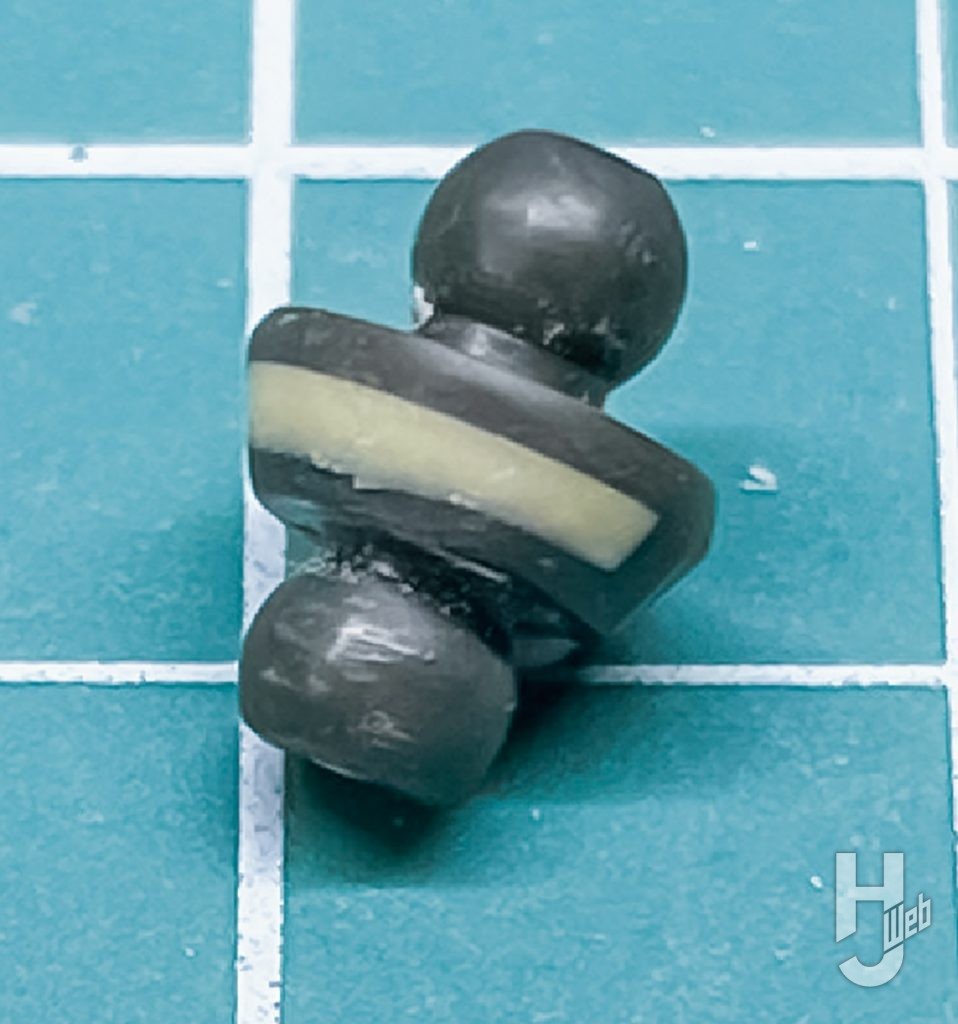 えぬせ製作「HG デスルター」手関節肉抜き埋め