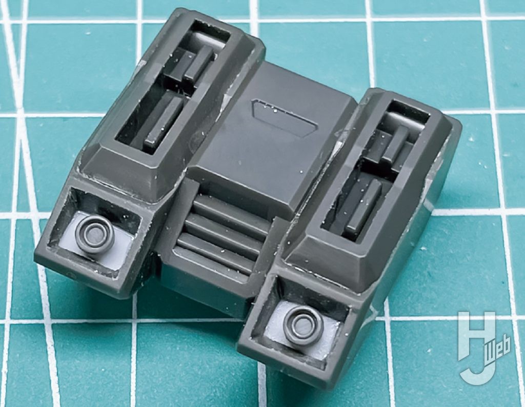 えぬせ製作「HG デスルター」バックパック製作途中