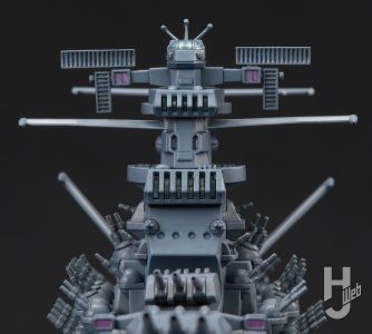 更井廣志製作「1/700スケールプラモデル 宇宙戦艦ヤマト［放映50周年 庵野秀明プロデュース版］」艦橋のレーダー正面