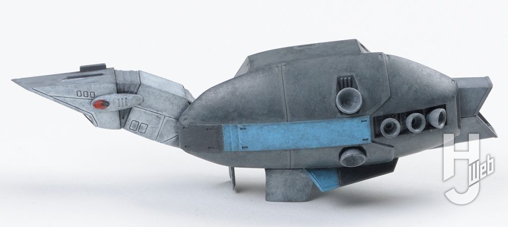 清水圭製作「PLAMAX VF-1S ストライクファイターバルキリー マクシミリアン・ジーナス」パックの一部には作例のオリジナルで青を追加し、マックス機の意匠も盛り込んで製作