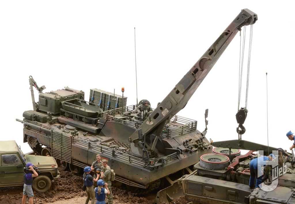 嘉瀬翔製作「レオパルト2 A7V」メインディオラマBPz3A1 Buffalo ARV （戦車回収車）アップ
