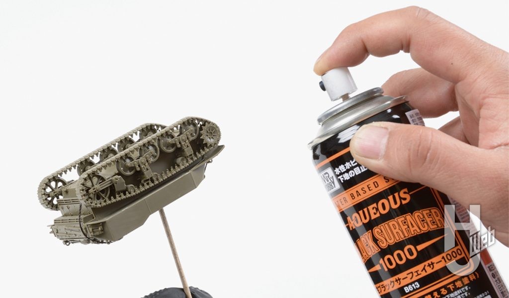 ぷらシバ製作「アメリカ軽戦車 M5A1 スチュアート」製作途中サーフェイサー吹き付け