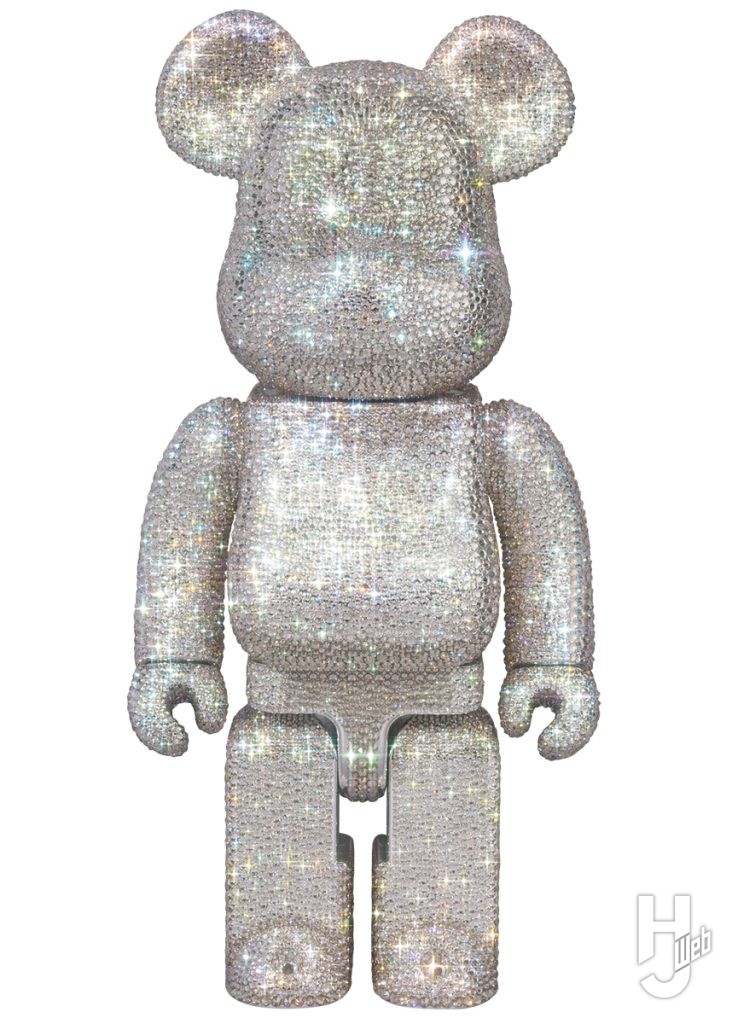 クリスタルのベアブリックの画像
