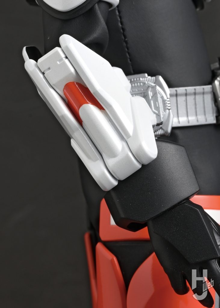 仮面ライダーギーツの可動フィギュアのアップ画像その3