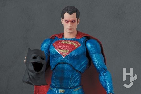 『ジャスティス・リーグ:ザック・スナイダーカット』版スーパーマンが目を赤く発光させた怒りの表情で登場!【MAFEX最新情報】