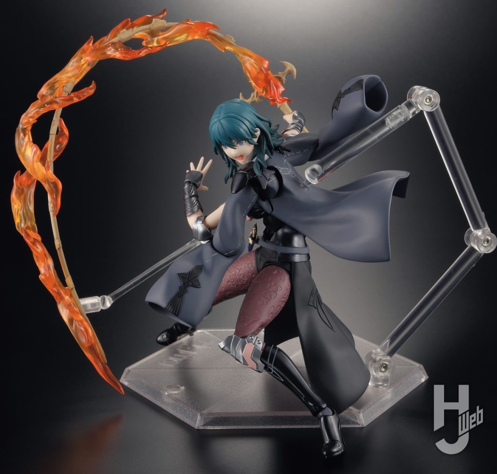 ベレスの可動フィギュアのポージング画像3枚目