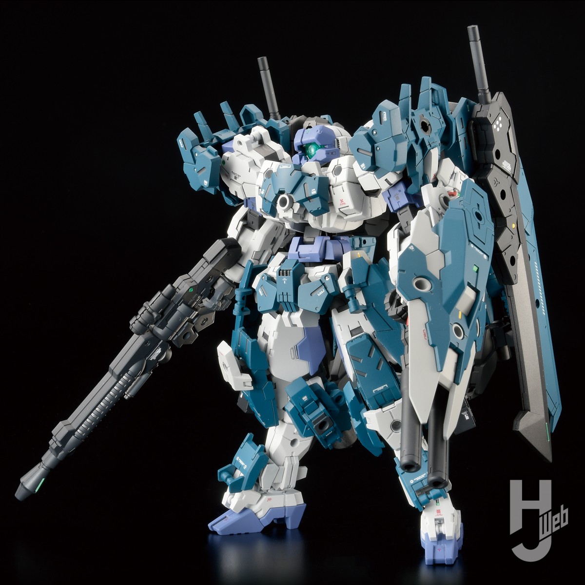 今ならほぼ即納！ 30MM作例】フルアーマーアルトのパーツを流用したマッシブな ロボット