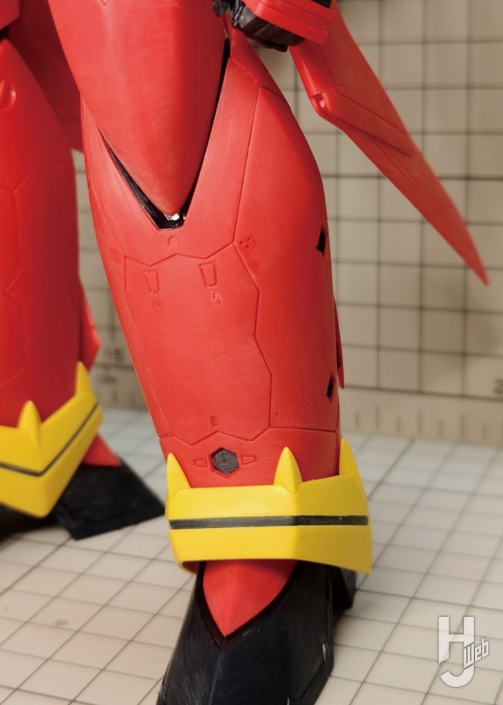 PLAMAX ファイヤーバルキリーの脚部ディテールアップ後の画像