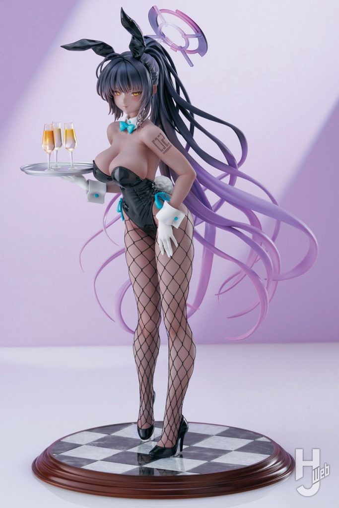 フィギュア新製品「角楯カリン（バニーガール）」の全体画像