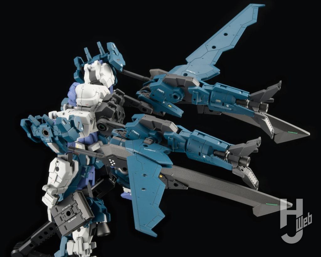 フルアーマーラビオットのプラモデルのアップ画像その1
