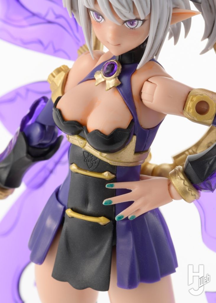 闇妖精騎士グリムリンデのプラモデルのアップ画像その3