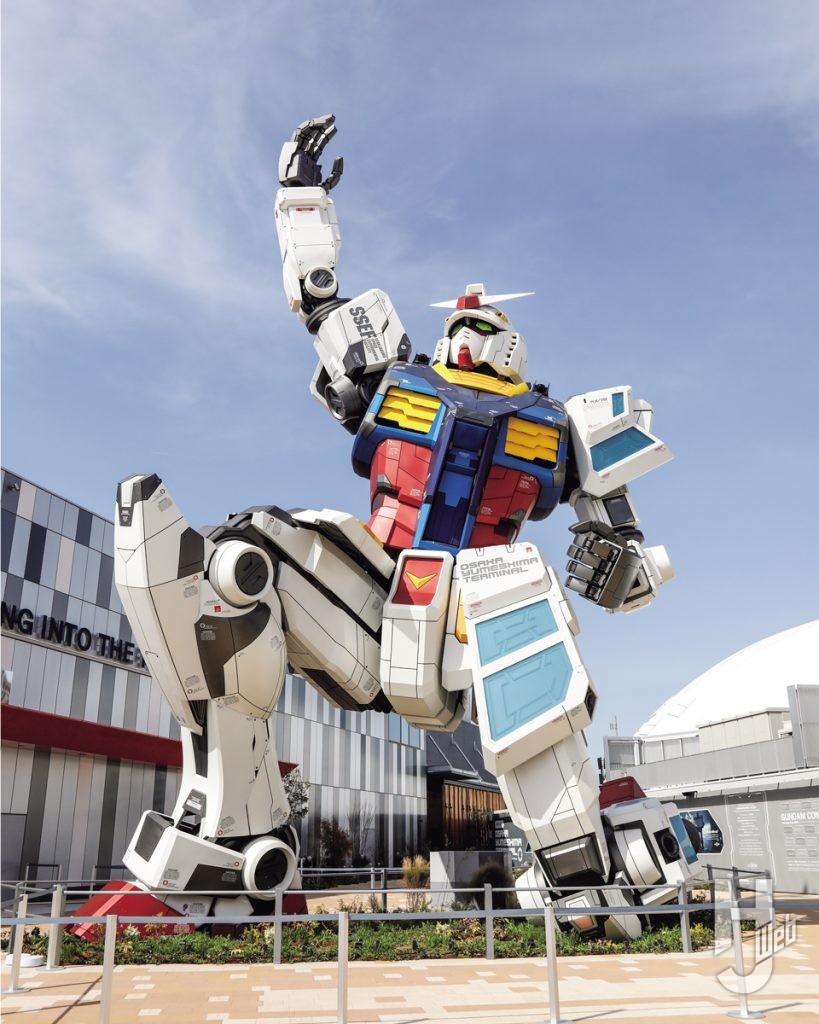 ガンダムパビリオン実物大ガンダム像の全体画像その1