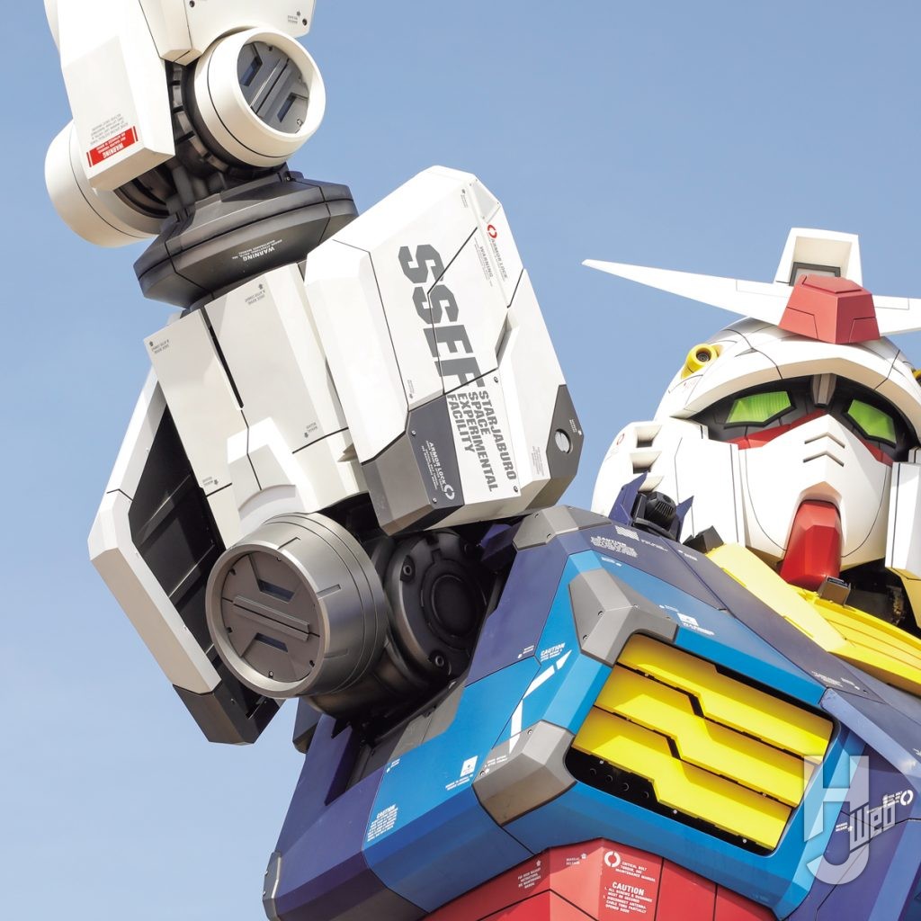 ガンダムパビリオン実物大ガンダム像の右肩のアップ画像