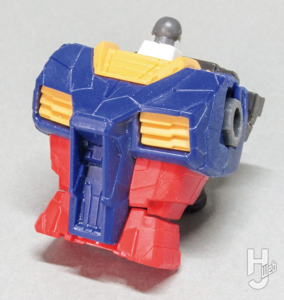 JUNIII製作「RX-78F00/E ガンダム EX-001 グラスフェザー装備」製作途中胴体