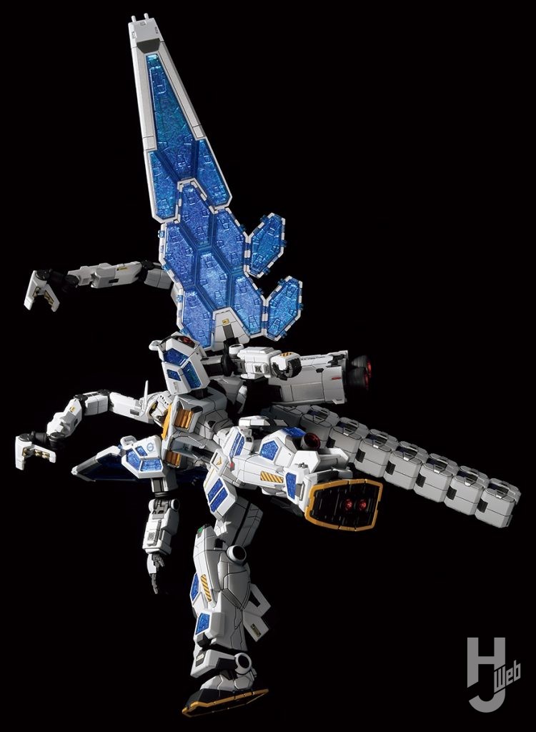 TONKA製作「ガンダム EX-001 グラスフェザー装備（宇宙機器イメージカラー）」ポージング例