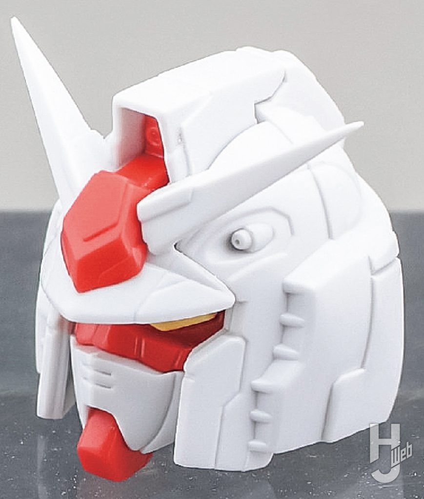 哀川和彦製作「RX-78F00/E ガンダムグラスフェザー装備」ブレードアンテナ加工5