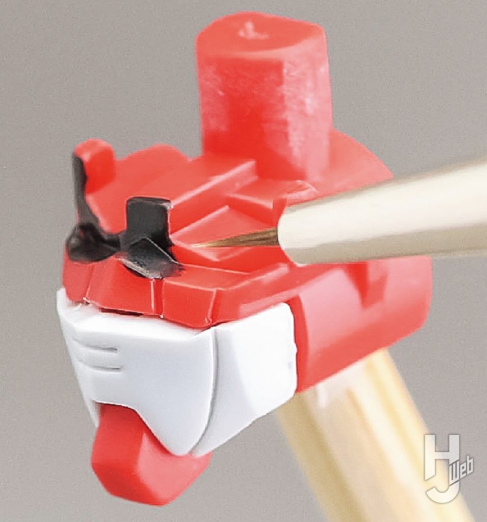 哀川和彦製作「RX-78F00/E ガンダムグラスフェザー装備」筆塗り2